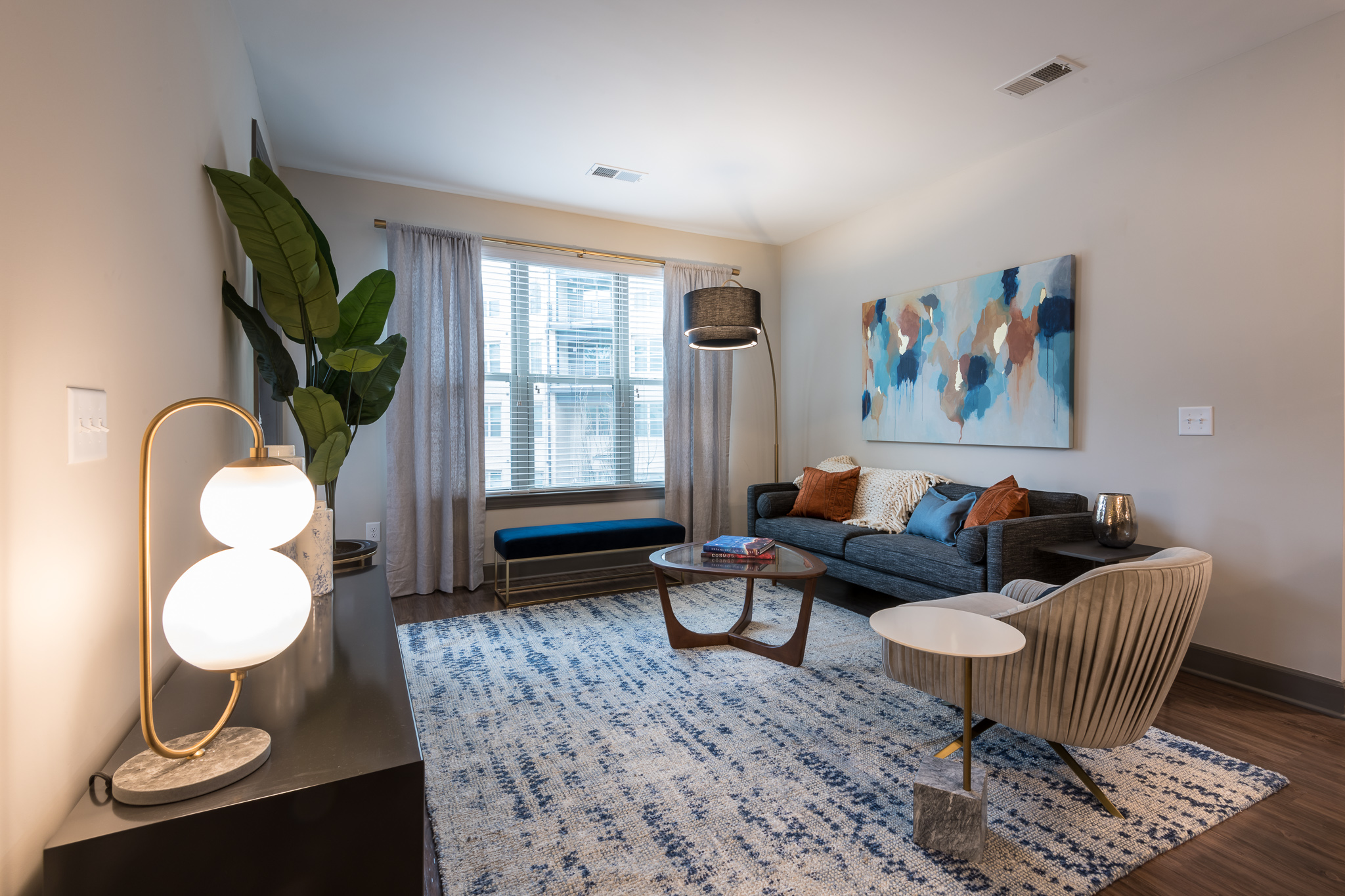 Browse Photos of Sojourn Glenwood Place Apartments